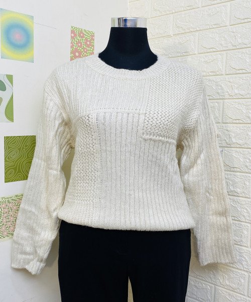 White Round Neck Winter Pullover