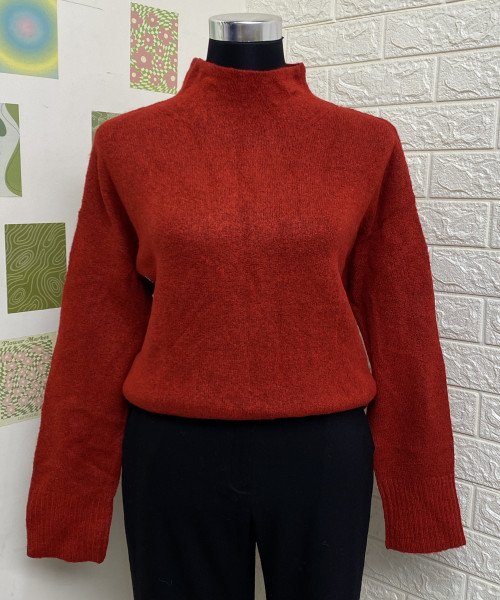 Maroon Turtle Neck Knitted Pullover