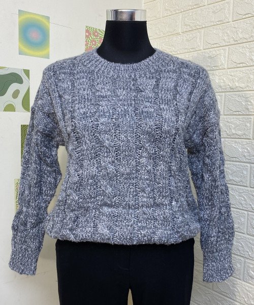 Grey Round Neck Knit Pullover