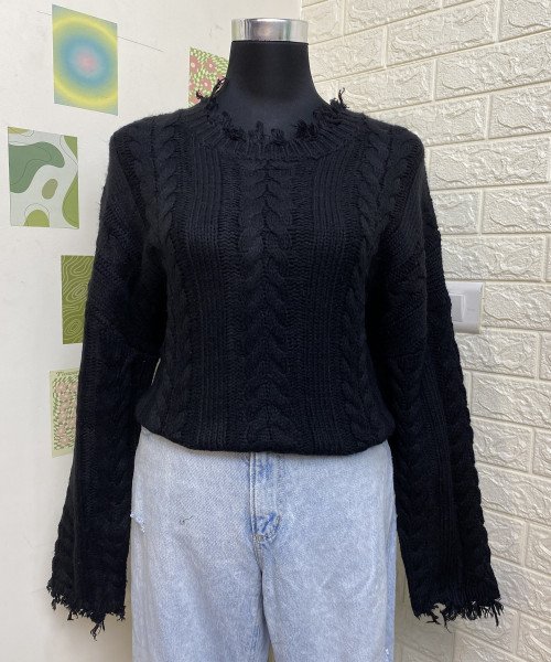 Black Colour Knitted Pullover