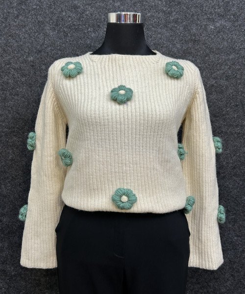 White  Flower Knitted  Pullover