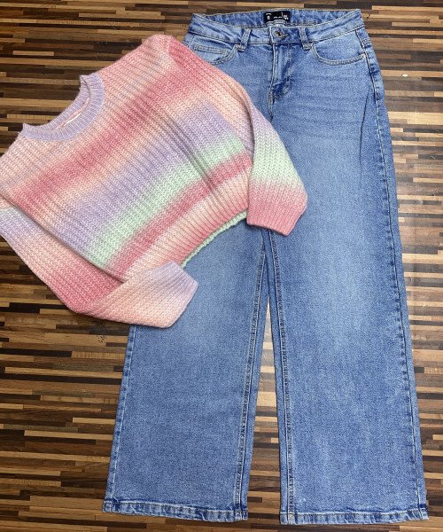 Blue Jeans With Pink Knitted Top