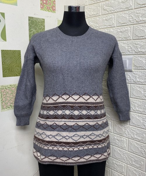 Grey Printed  Knitted Pullover