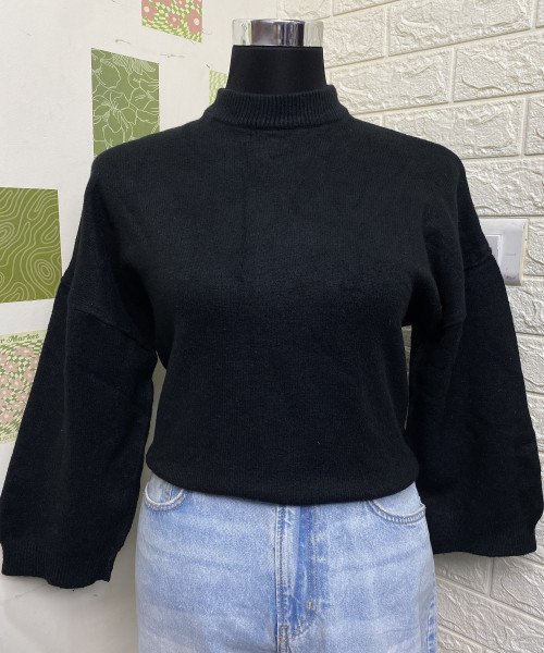 Black  Turtle Neck Knit Pullover