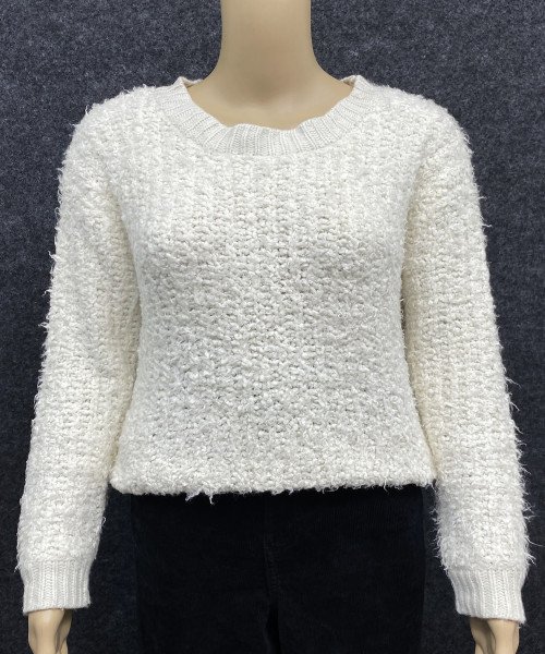 White Round Neck Knitted Fur Pullover