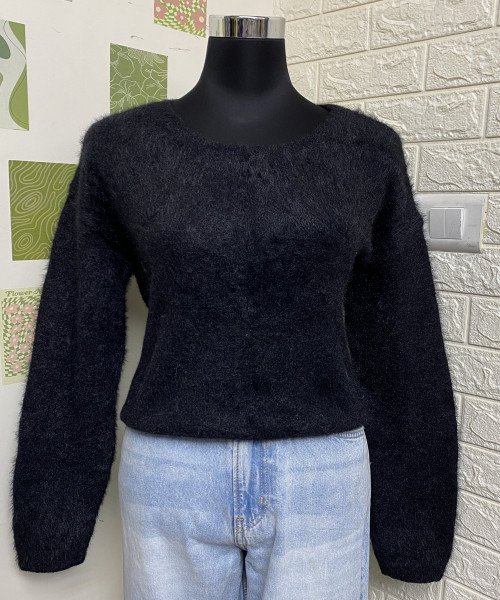 Black Round Neck Fur Winter Pullover