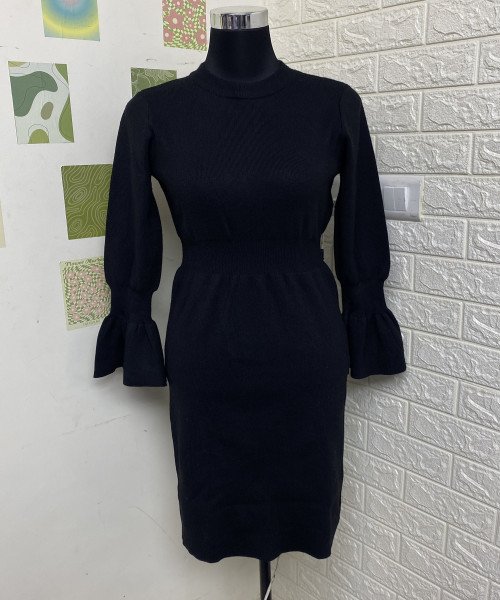 Black  Round  Neck Dress