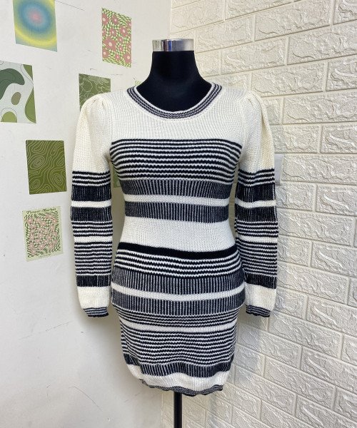 White Round Neck Winter Dress