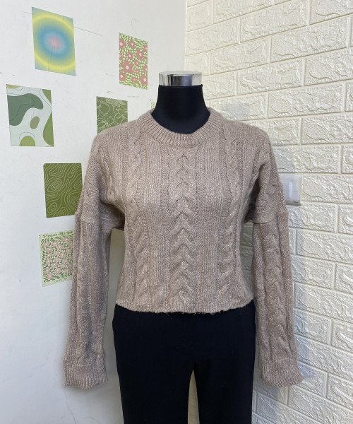 Round Neck Knit Pullover