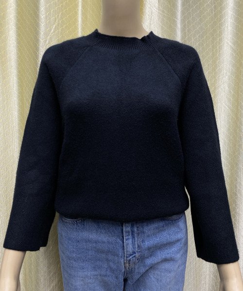 Black  Round Neck Winter Knitted Pullover