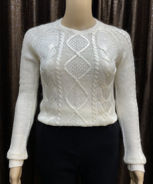 White  Round  Neck Knitted Pullover